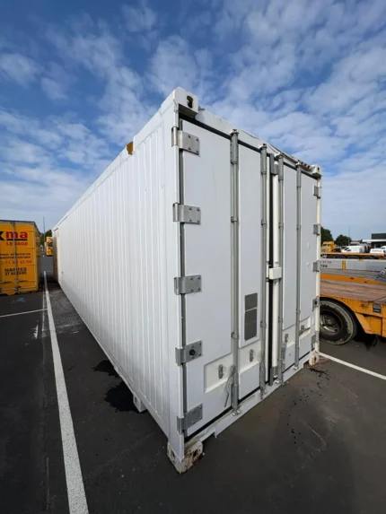 Container 45 pieds High Cube isotherme aménagé